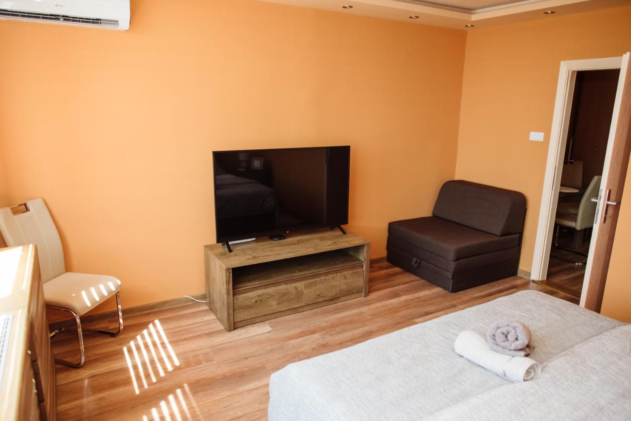Lara Apartman Daire Subotica Dış mekan fotoğraf